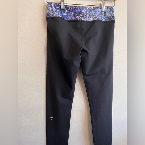 Ivivva by lululemon reversible tights - Picture 4 of 4